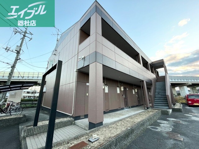 建物外観　外観写真（昼）