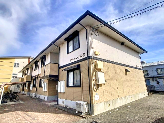 建物外観　2024年2月撮影