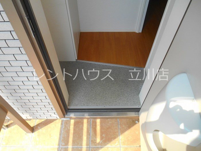 玄関　同建物参考写真