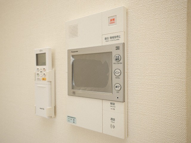セキュリティ　モニター付きインターフォンです