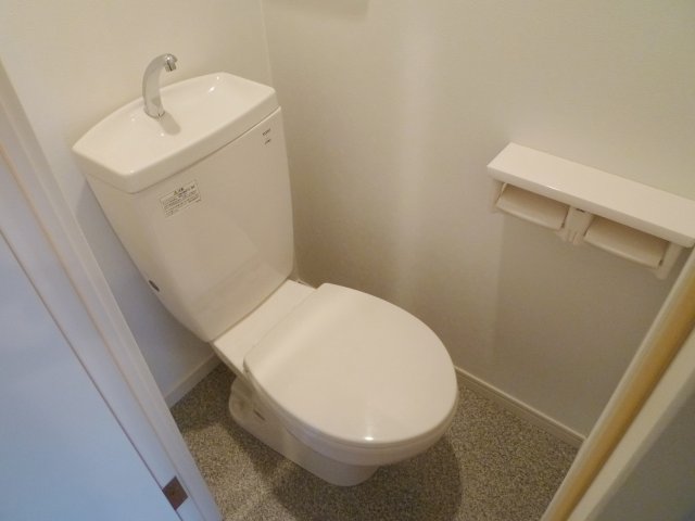 トイレ　シンプルで使いやすいトイレです