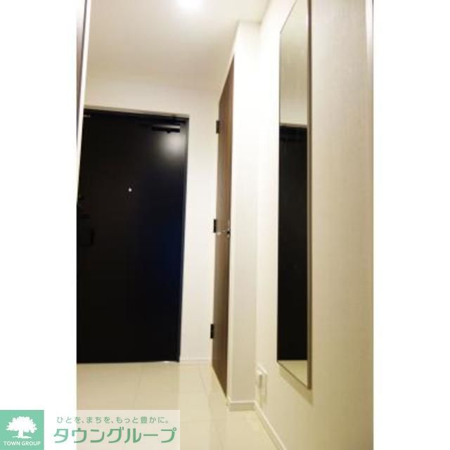 玄関　※写真は同タイプ住戸です。