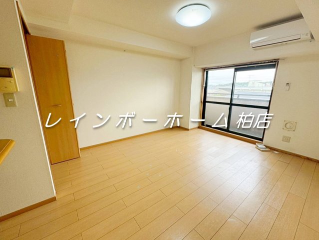 居室・リビング　ゆったりとした居間です