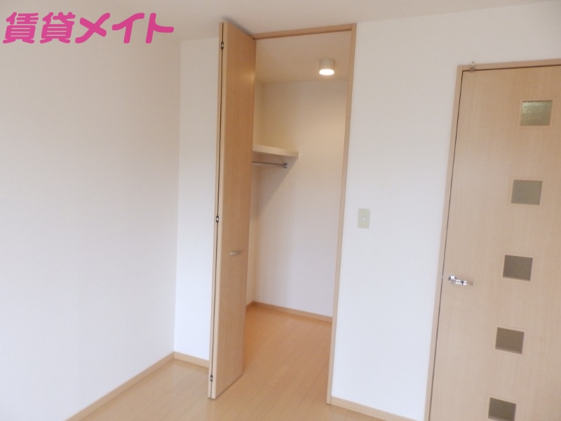 収納　別部屋同型タイプです。