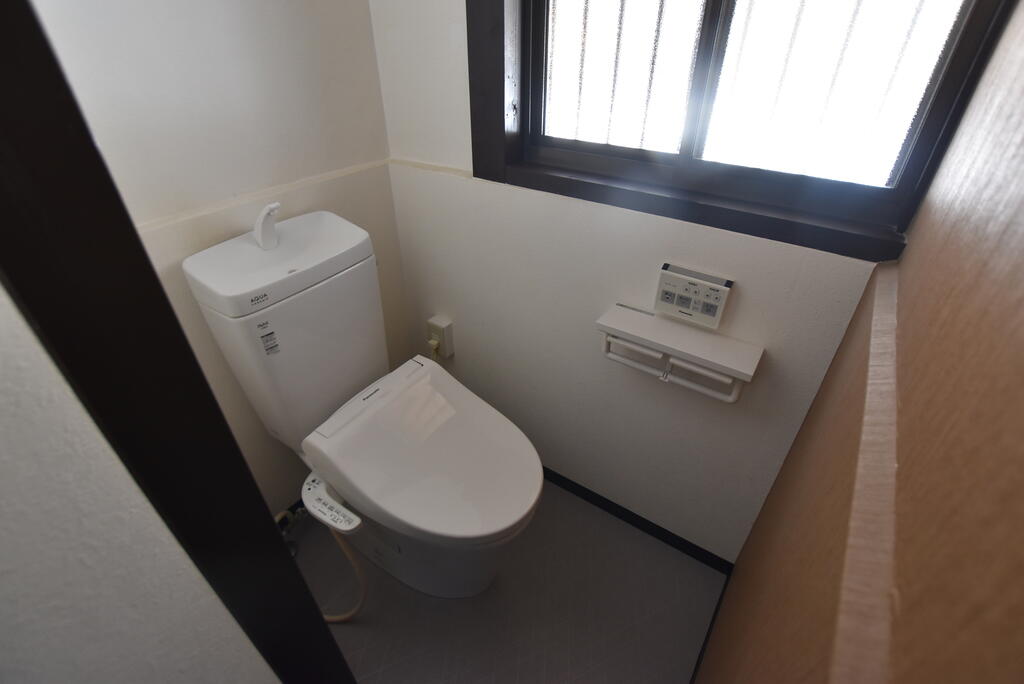 玉手町戸建のトイレ写真
