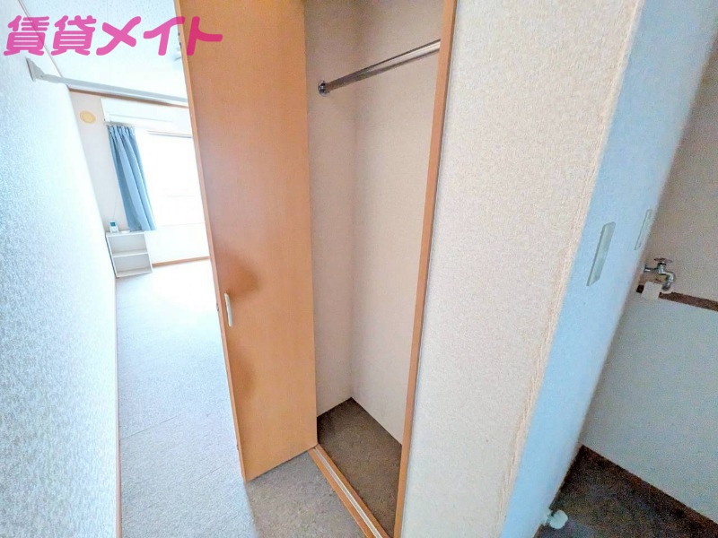 収納　別部屋参考写真です