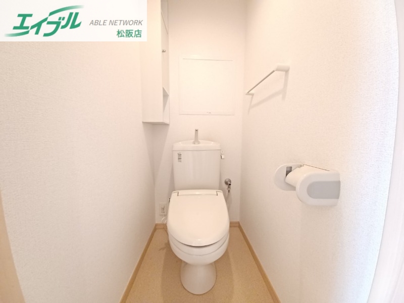 トイレ　同型参考写真