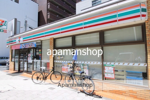 コンビニ　セブンイレブン（コンビニ）まで120m