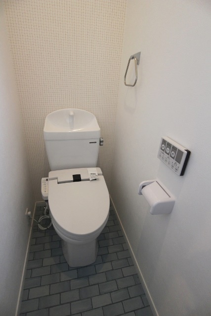 トイレ　清潔感のあるトイレです