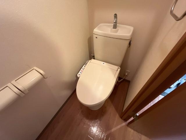 トイレ　シャワー付トイレ