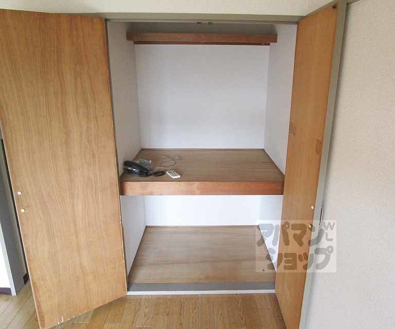 収納　２０３号室の写真です。