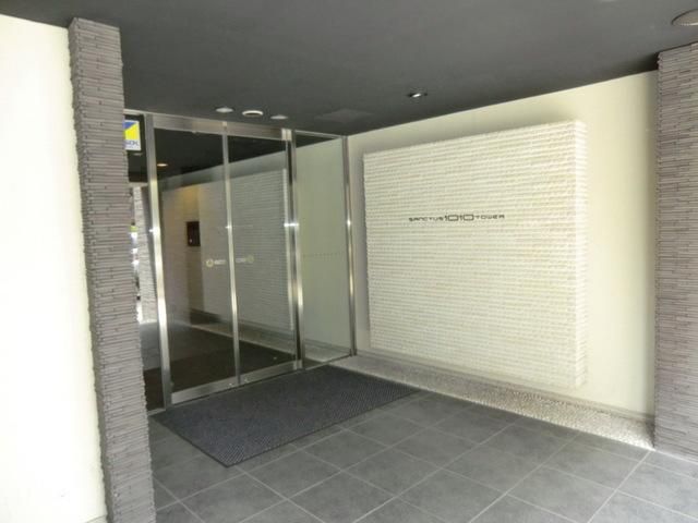 エントランス　建物入口