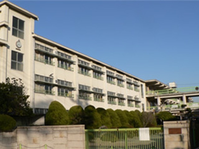 小学校　万寿小学校（小学校）まで1800m