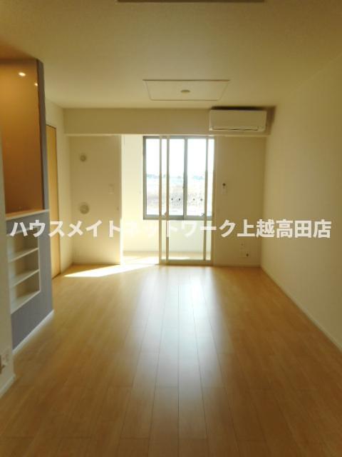 居室・リビング　ＬＤＫ13.1帖