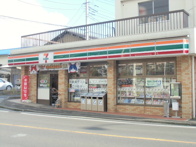 コンビニ　セブンイレブン横浜上菅田町店（コンビニ）まで807m
