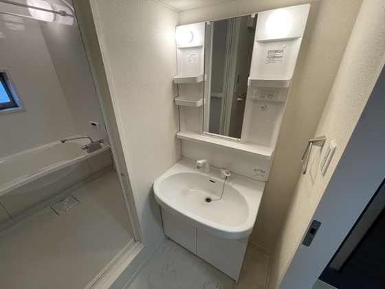 洗面設備　※別部屋の写真です