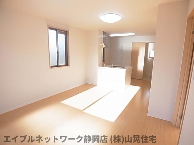 居室・リビング　ゆったりとした居間です
