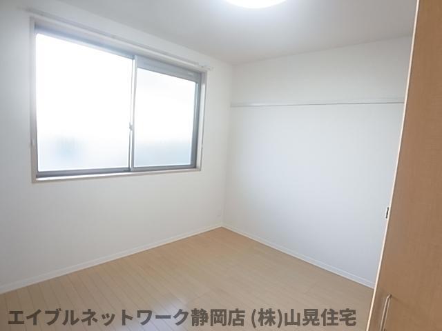居室・リビング　ゆったりした洋室です