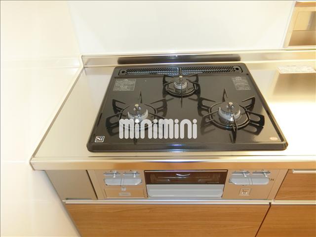 キッチン　３口コンロキッチン。