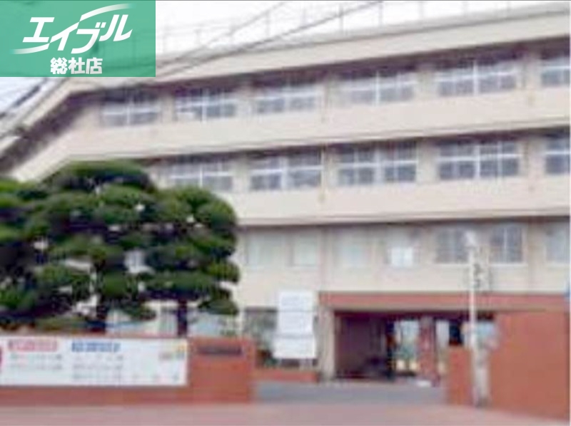 中学校　総社市立総社西中学校（中学校）まで1972m