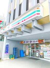 コンビニ　セブンイレブン 四谷1丁目店（コンビニ）まで409m