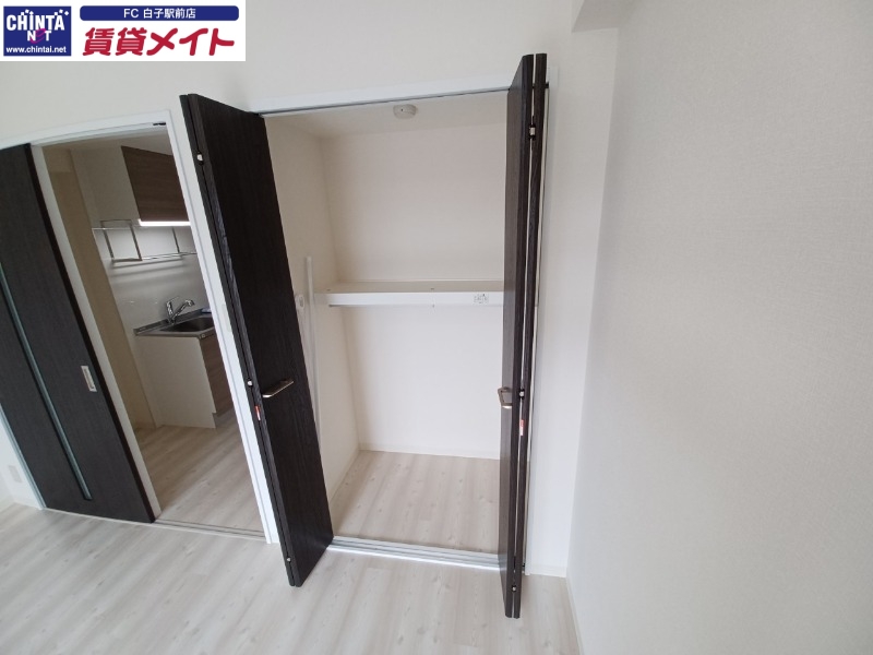 収納　別部屋参考写真となります