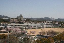 中学校　白鷺中学校（中学校）まで951m