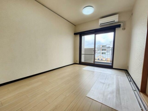 居室・リビング　他の部屋の写真になります。