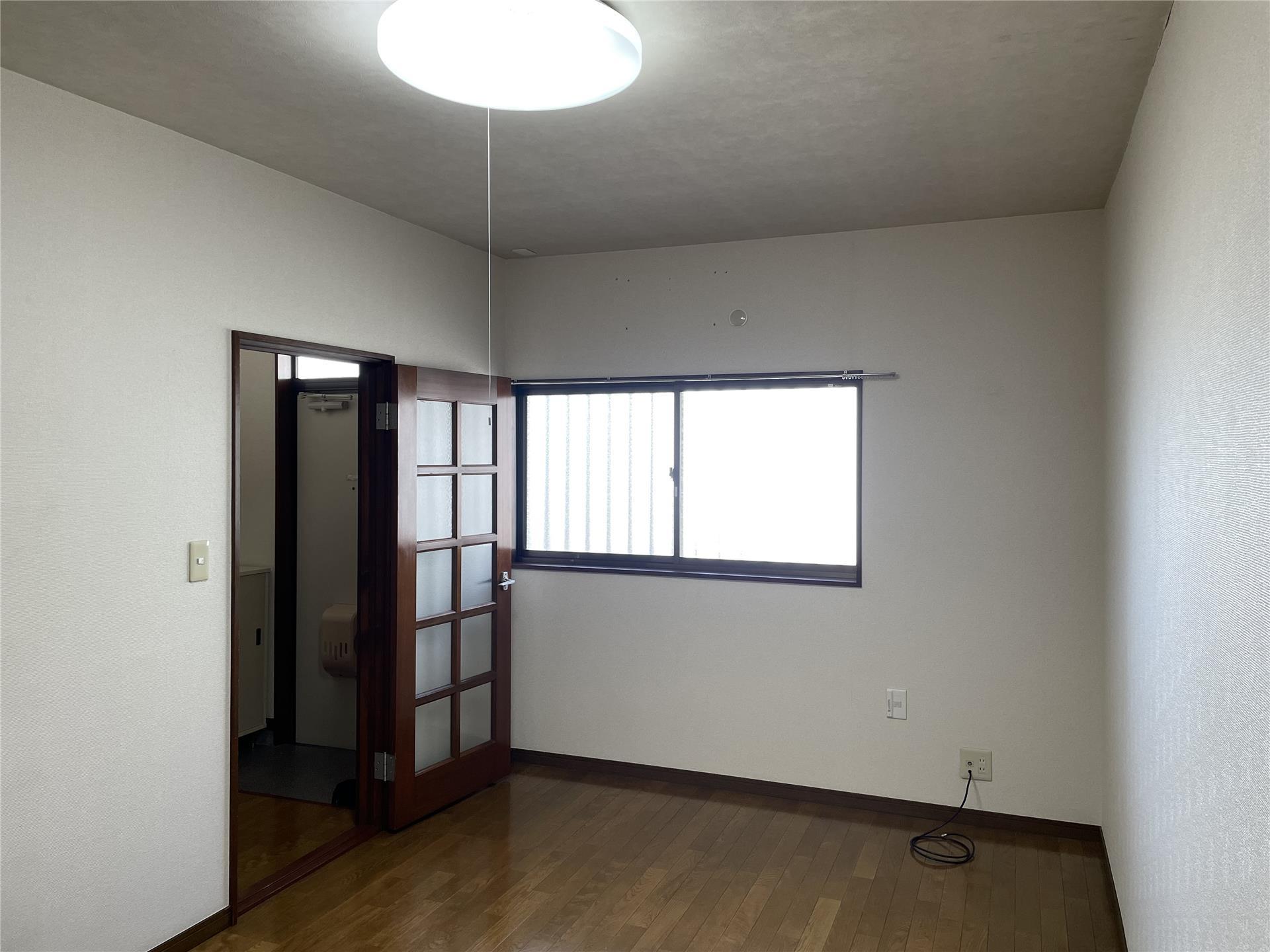居室・リビング　同じタイプの別部屋の写真です
