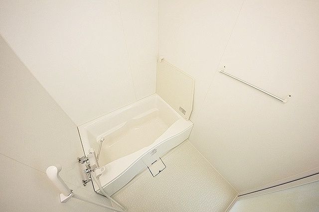 バス・シャワールーム　バスルーム