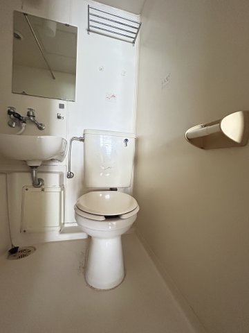 アコーズタワー神戸駅前のトイレ写真