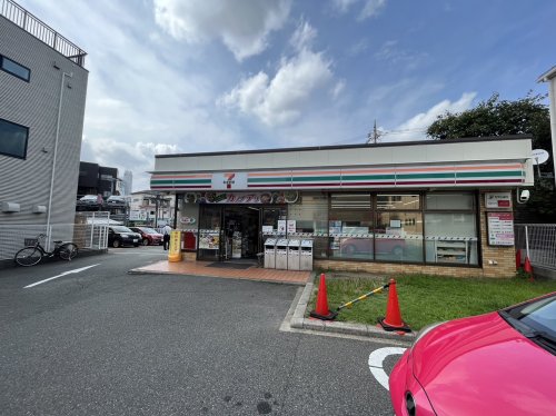 コンビニ　セブン－イレブン 名古屋覚王山店（コンビニ）まで413m