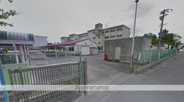 中学校　周南中学校（中学校）まで1440m
