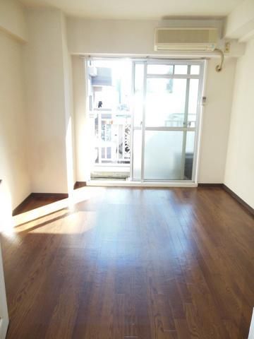 居室・リビング　★オールフローリングのお部屋です★