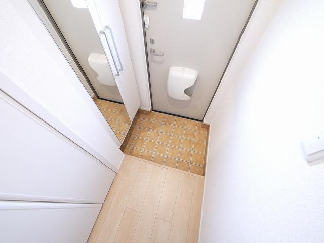 玄関　明るい玄関です
