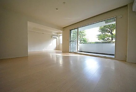 居室・リビング　参考写真です