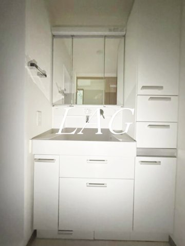 洗面設備　洗面台です。