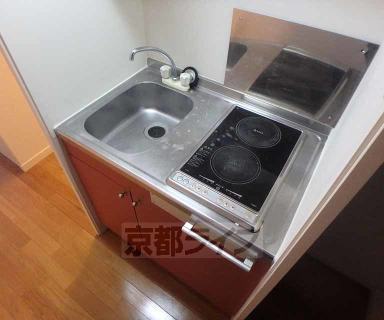 ＪＲ奈良線 木幡駅 徒歩3分 2階建 築27年のキッチン写真