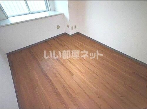 ライオンズタワー谷塚の内装写真