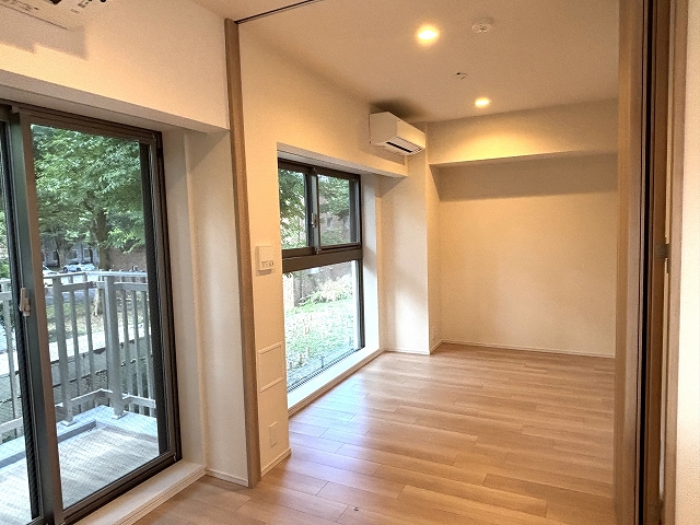 定期借家◎築2年 NETフリー KOMABA WEST Eの内装写真