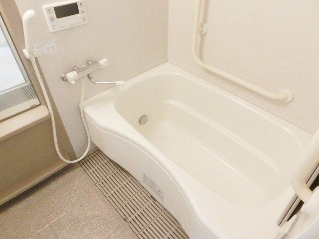 バス・シャワールーム　追い焚き機能付