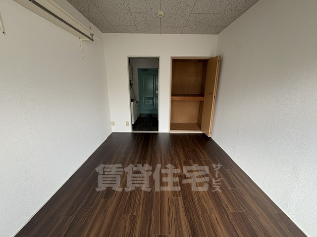 地下鉄東西線 椥辻駅 徒歩10分 3階建 築39年の居間写真