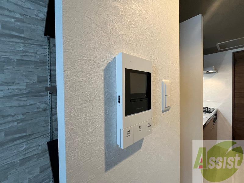 セキュリティ　ＴＶモニター付インターホンです。来客者の顔が見えるので安心！