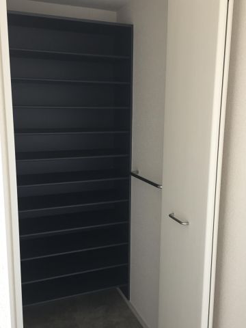 玄関　シンプルで使いやすい玄関です
