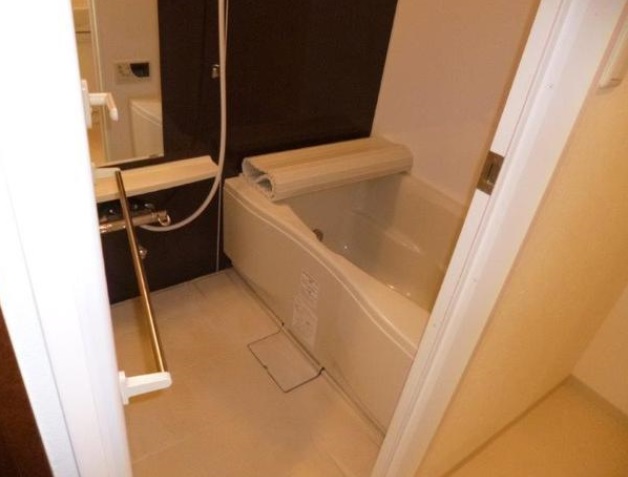 バス・シャワールーム　※他部屋参考写真