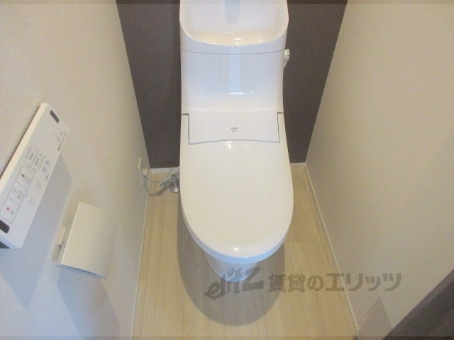 常盤村ノ内町8-87貸家のトイレ写真