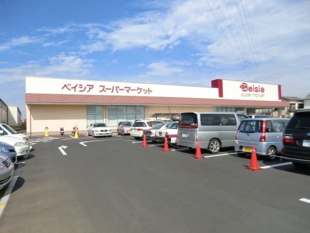 コンビニ　ベイシア（コンビニ）まで870m