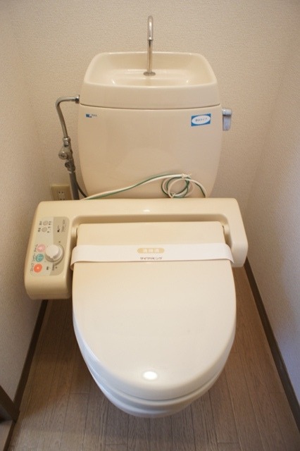 トイレ　図面と現状に相違がある場合には現状を優先