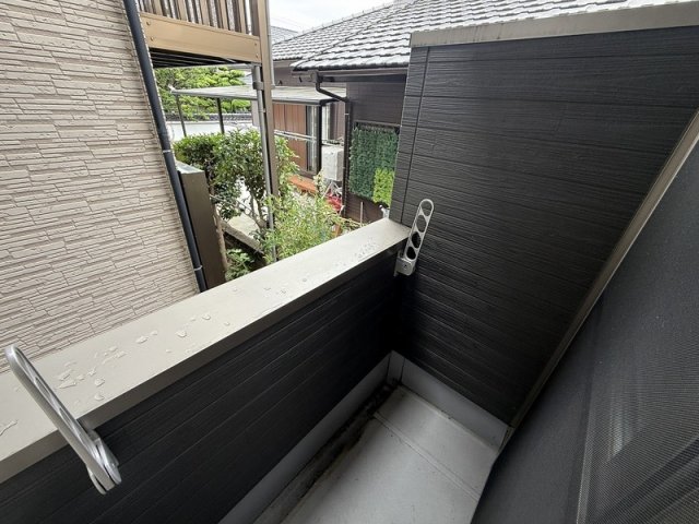 バルコニー　陽当たり良好なバルコニーです