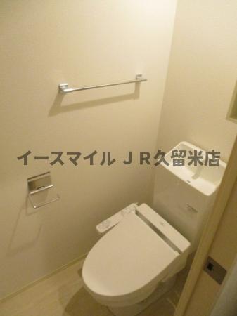 西鉄天神大牟田線 西鉄久留米駅 徒歩15分 3階建 築11年のトイレ写真
